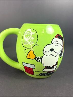 kcare Peanuts Snoopy Woodstock Christmas Green Ceramic Mug 16 oz Microwave Safe